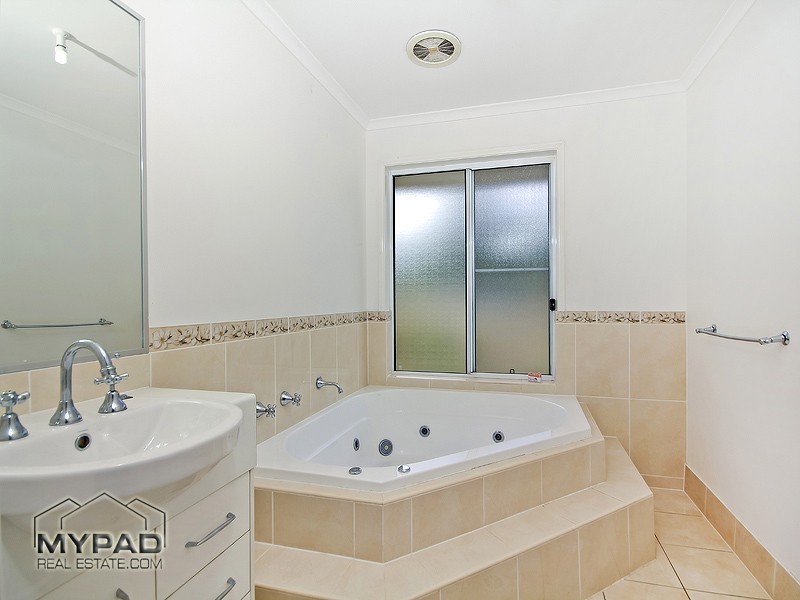 305 Leopardwood Road, Cedar Grove QLD 4285