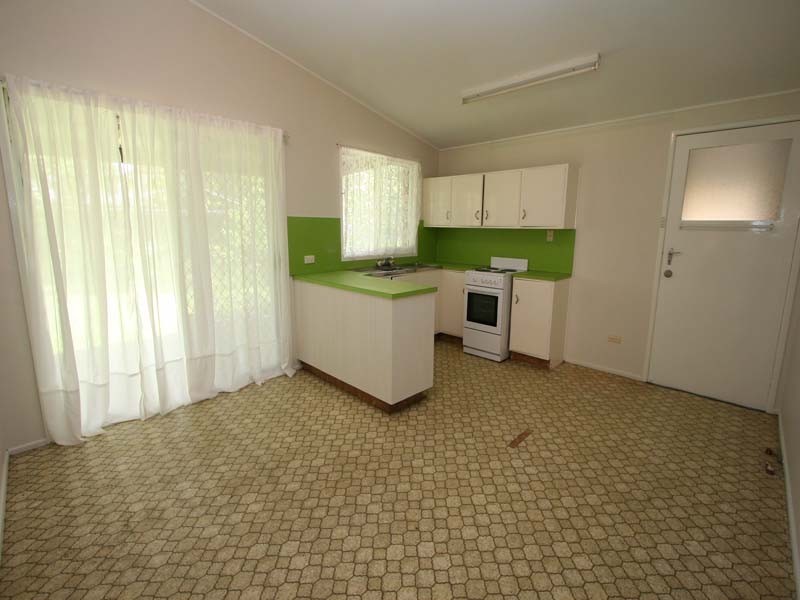 18 Grout Street, Macgregor QLD 4109