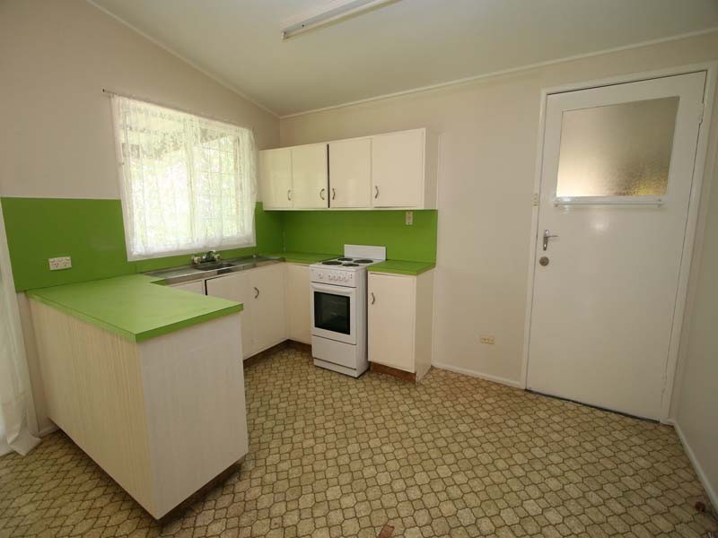 18 Grout Street, Macgregor QLD 4109