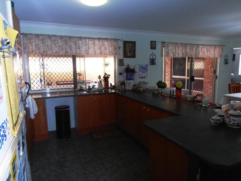 28 James St, Crestmead QLD 4132