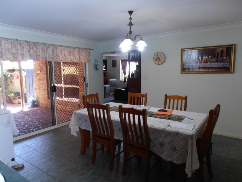28 James St, Crestmead QLD 4132