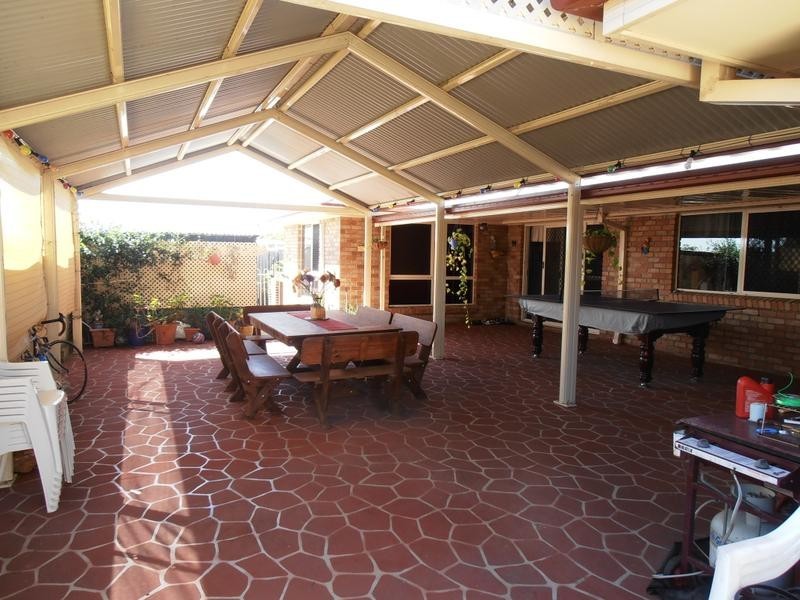 28 James St, Crestmead QLD 4132