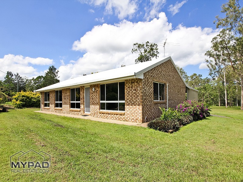 15 CHLOE DRIVE, Munruben QLD 4125