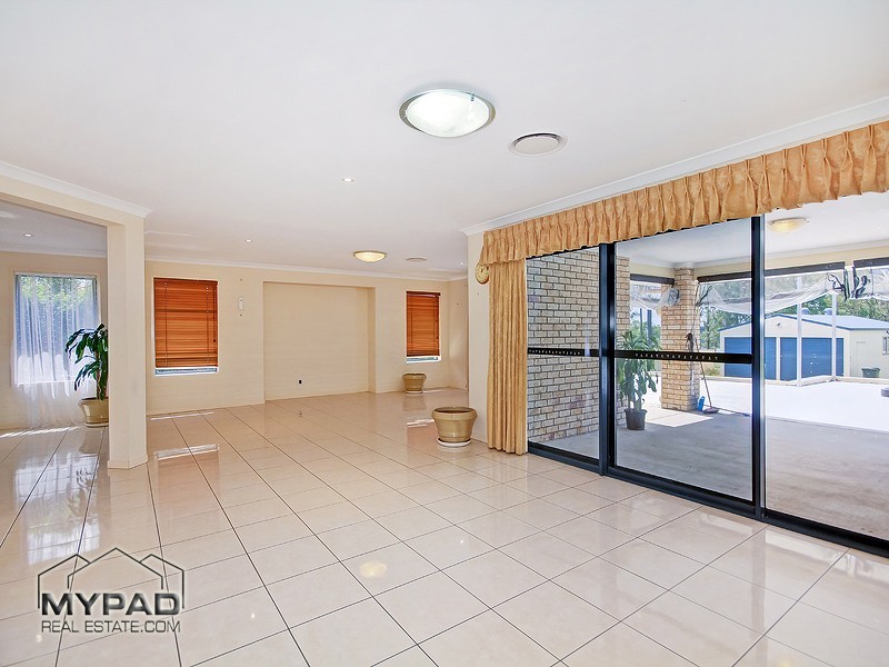 34 Laurina Dr, New Beith QLD 4124