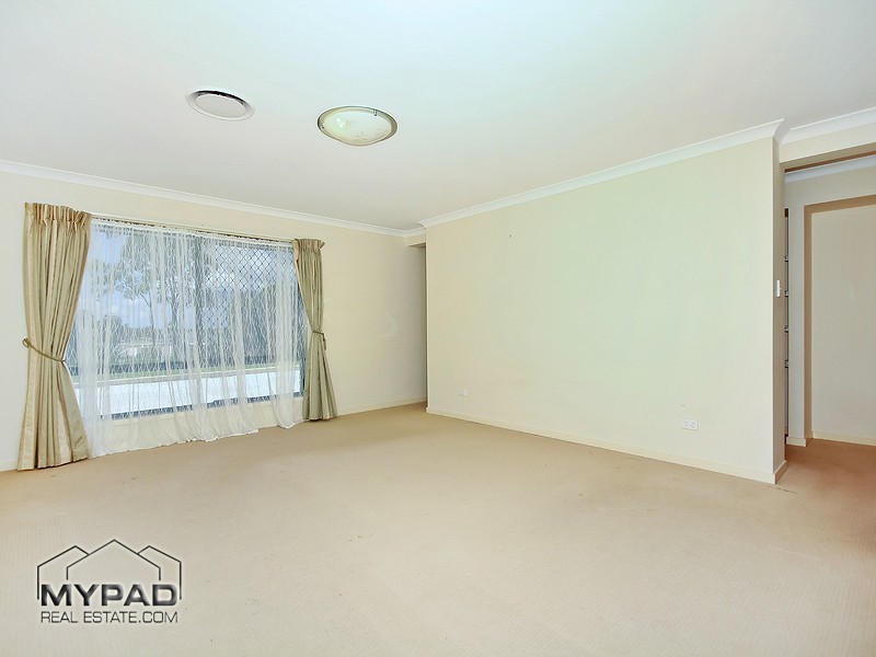 34 Laurina Dr, New Beith QLD 4124