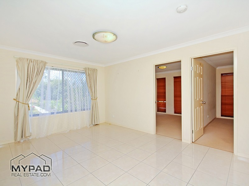 34 Laurina Dr, New Beith QLD 4124