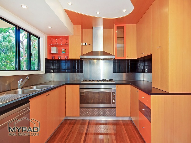 16 Clovelly St, Sunnybank Hills QLD 4109