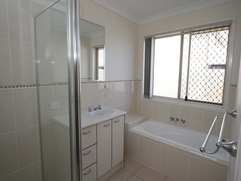 23 Coolum Court, Regents Park QLD 4118