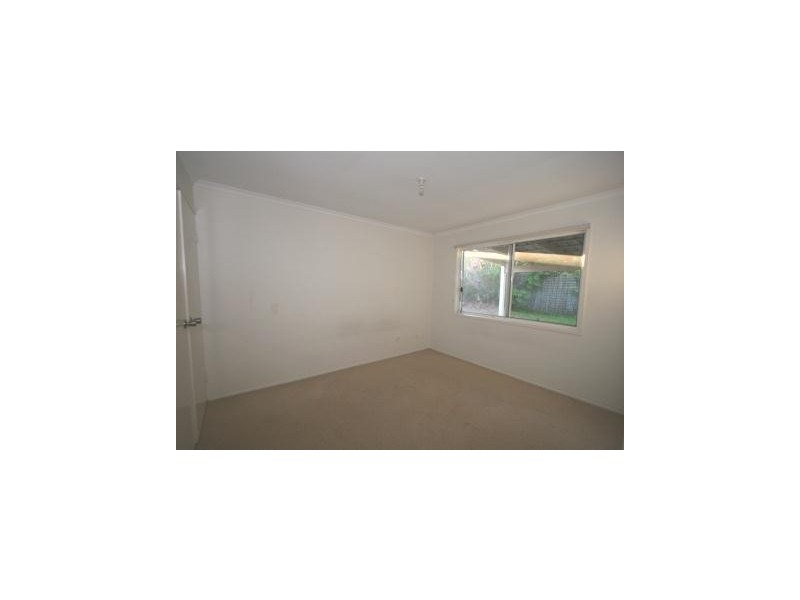 10 Salix Court, Crestmead QLD 4132