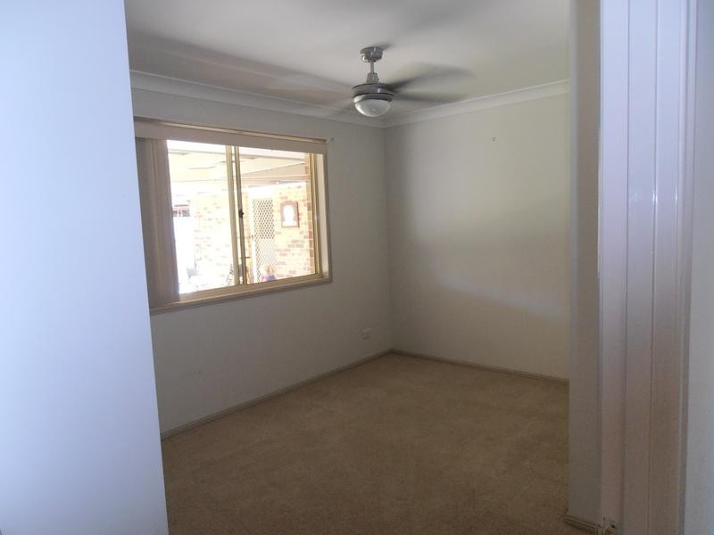 73 Solandra Cct, Regents Park QLD 4118
