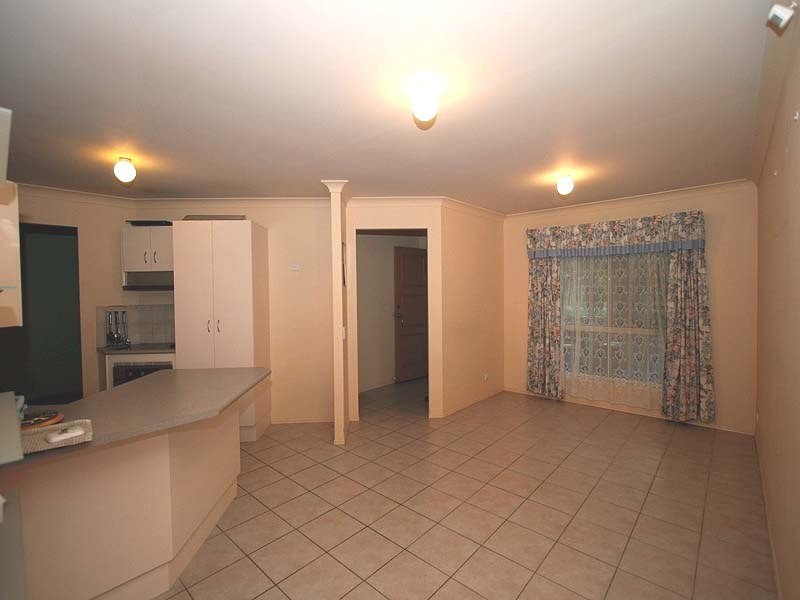 10 Lewis Place, Calamvale QLD 4116