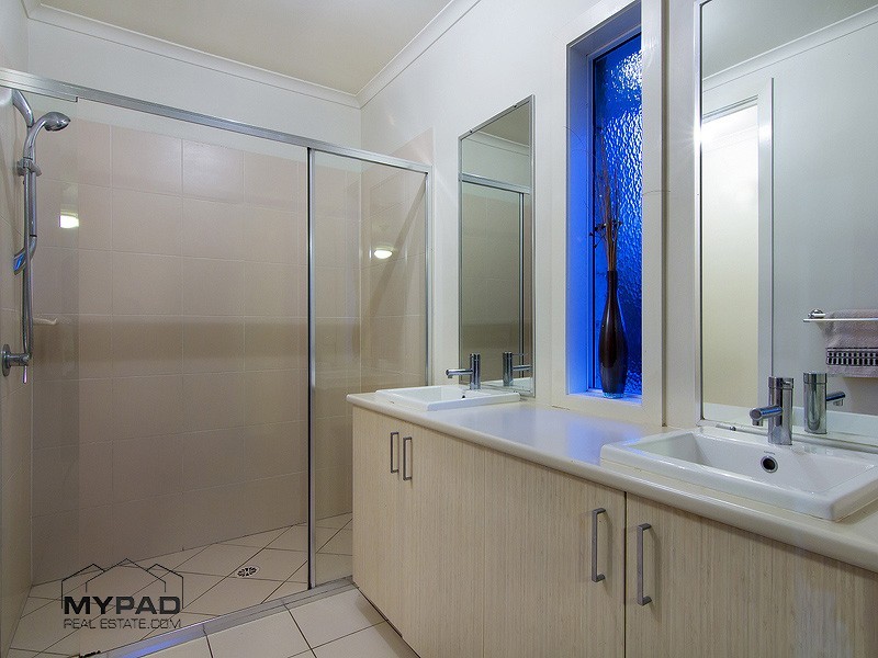 77-79 Tully Connection Road, Greenbank QLD 4124