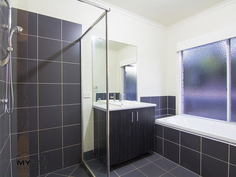 77-79 Tully Connection Road, Greenbank QLD 4124