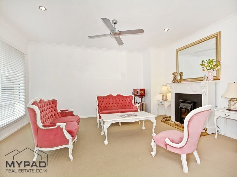 398-400 Spring Mountain Dr, Greenbank QLD 4124