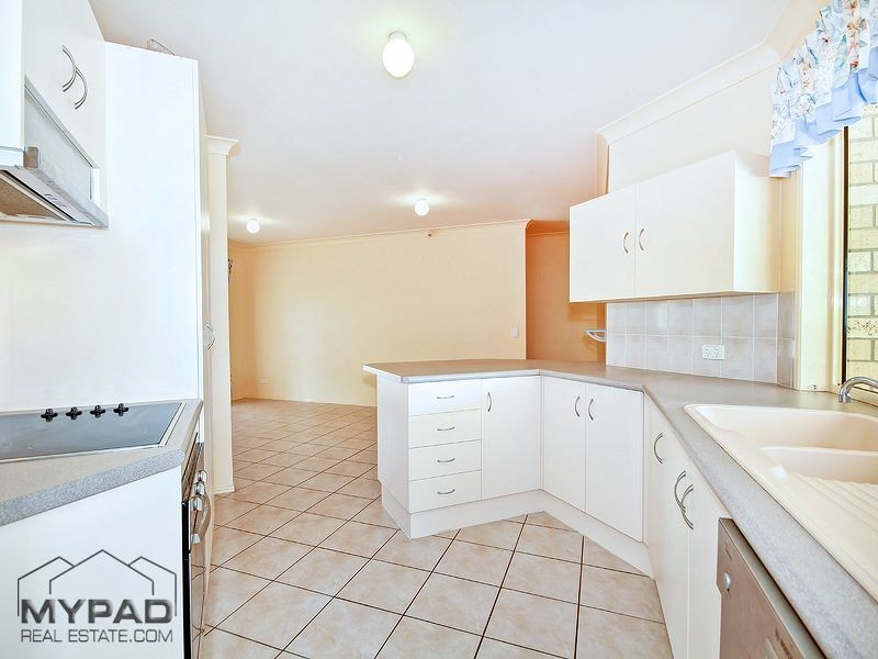 10 Lewis Place, Calamvale QLD 4116