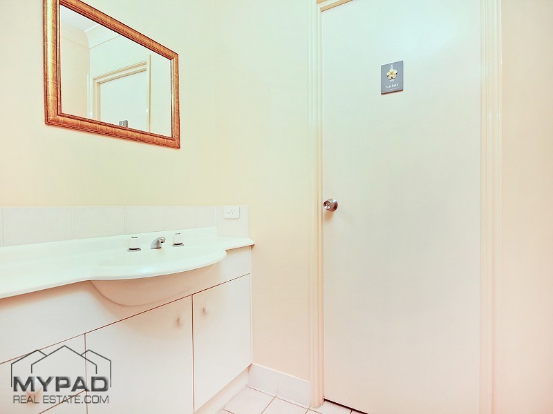 10 Lewis Place, Calamvale QLD 4116