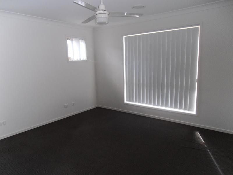43 Paradise Rd, Slacks Creek QLD 4127