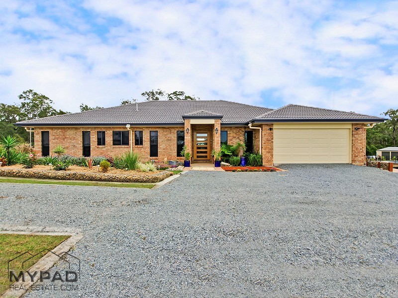 104-106 Platypus Dr, Greenbank QLD 4124