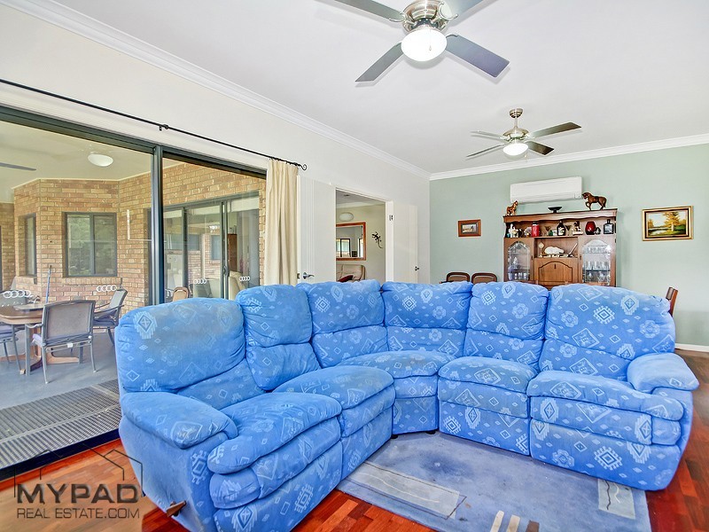 104-106 Platypus Dr, Greenbank QLD 4124