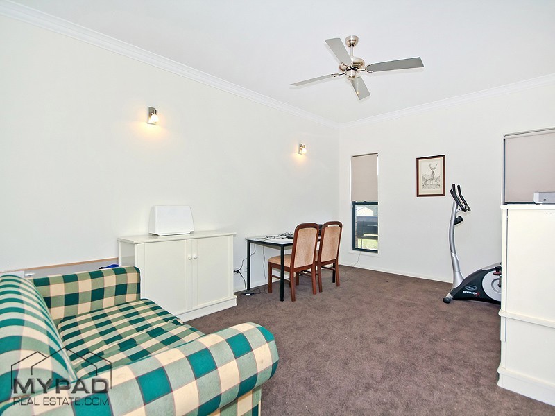 104-106 Platypus Dr, Greenbank QLD 4124