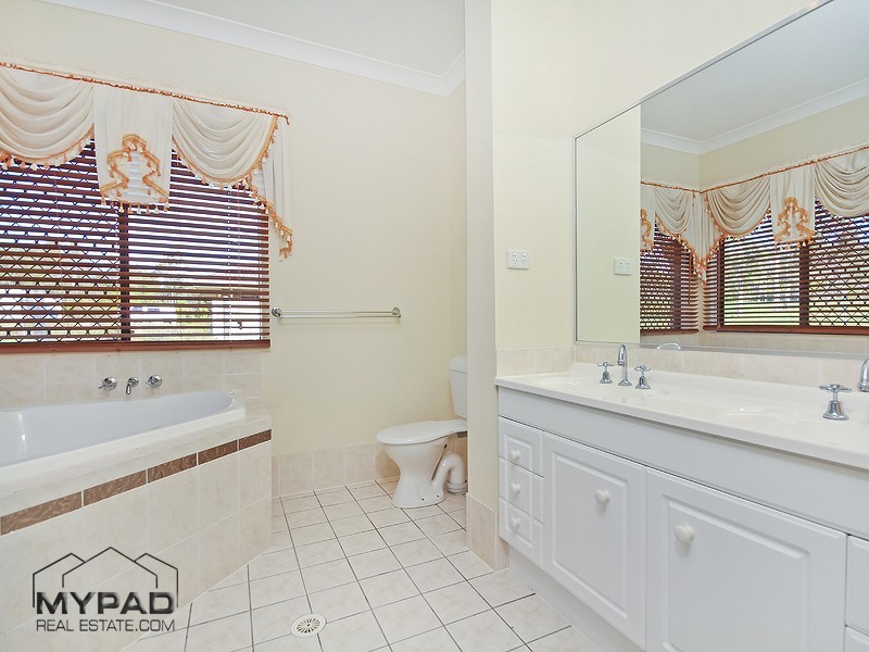 88 Blue Heeler Drive, New Beith QLD 4124