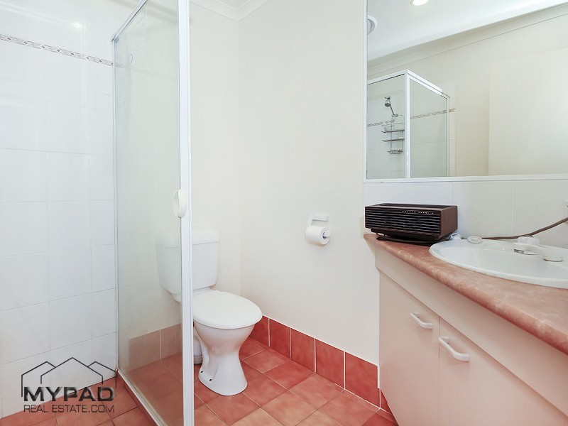 9/61 Harburg Dr, Beenleigh QLD 4207