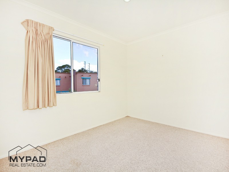 9/61 Harburg Dr, Beenleigh QLD 4207
