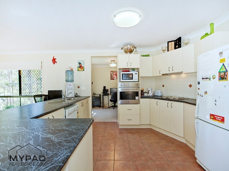 16 Eland Drive, Greenbank QLD 4124