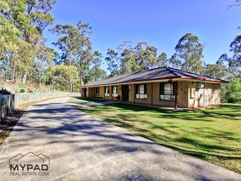 16 Eland Drive, Greenbank QLD 4124