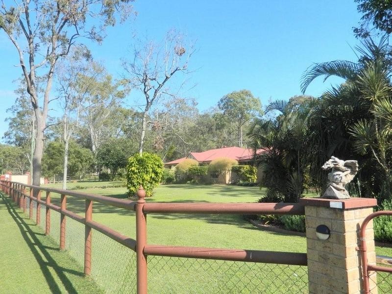 2-8 Pepperina Drive, Stockleigh QLD 4280