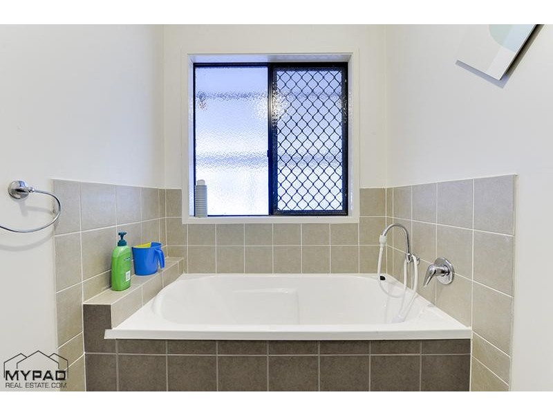 16-18 Cormorant Close, New Beith QLD 4124