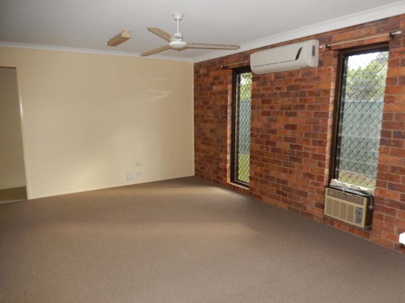 27 Dryade Street, Regents Park QLD 4118