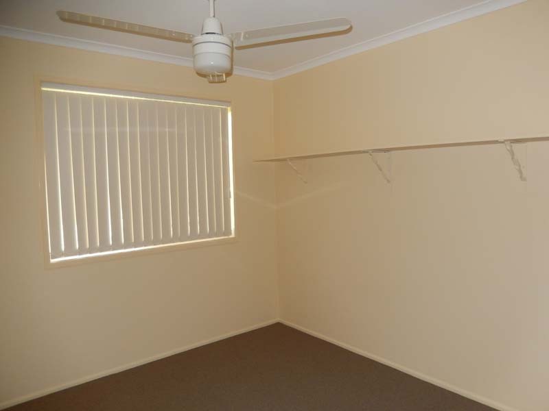 27 Dryade Street, Regents Park QLD 4118