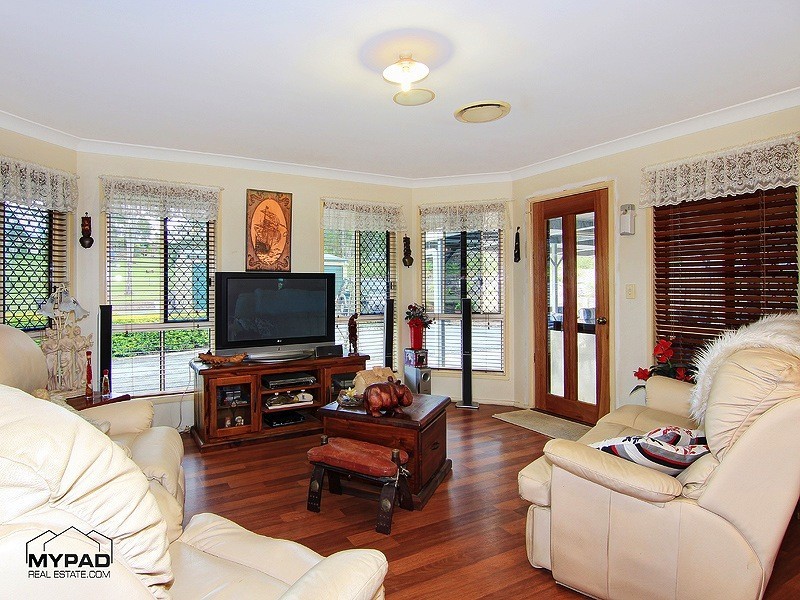 32 -36 John Collins Drive, Mundoolun QLD 4285