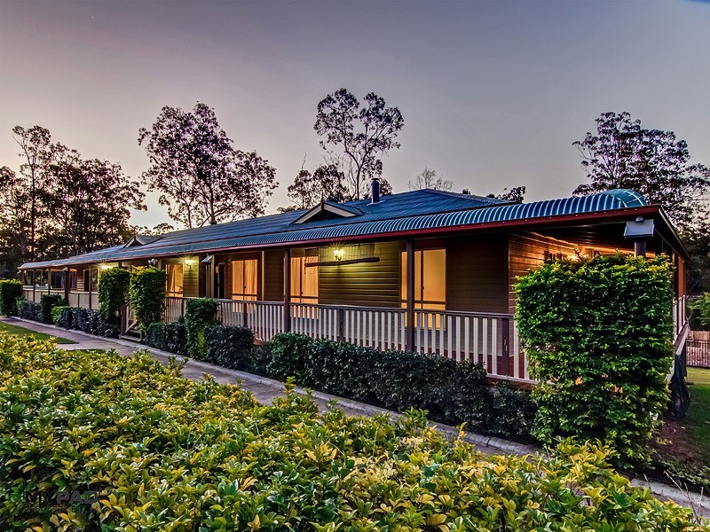 22-28 Willandra Road, Greenbank QLD 4124