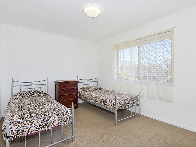 137 Glenfield Street, Parkinson QLD 4115