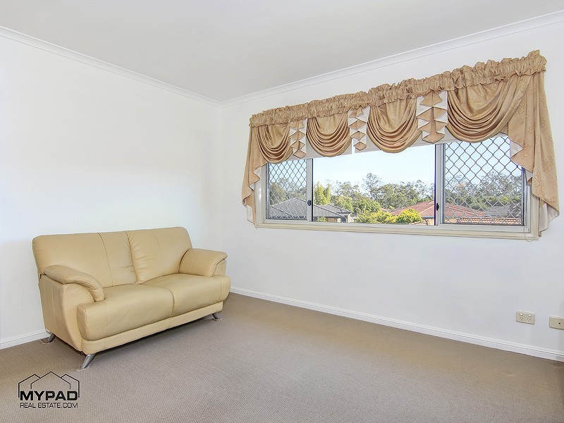 137 Glenfield Street, Parkinson QLD 4115