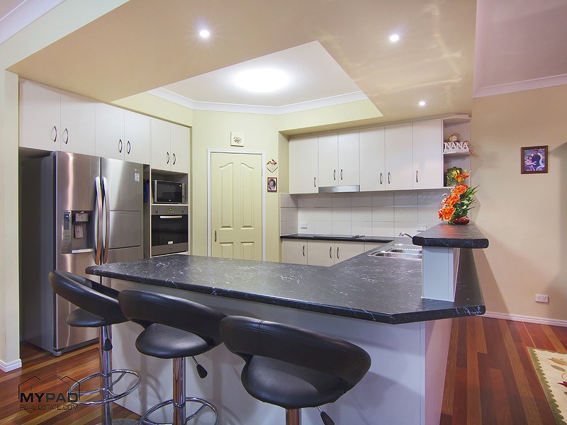 60 Bowerbird Close, Greenbank QLD 4124