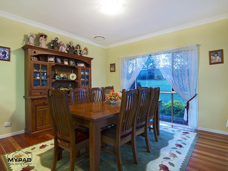 60 Bowerbird Close, Greenbank QLD 4124
