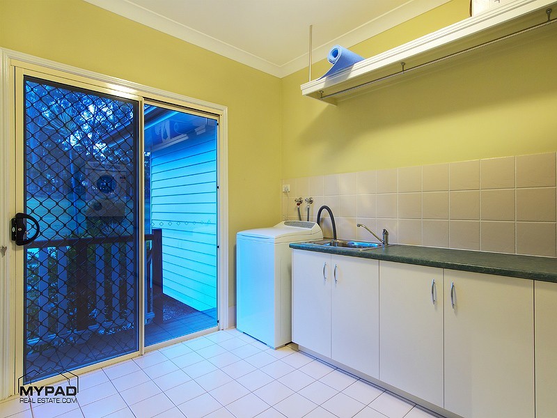 60 Bowerbird Close, Greenbank QLD 4124