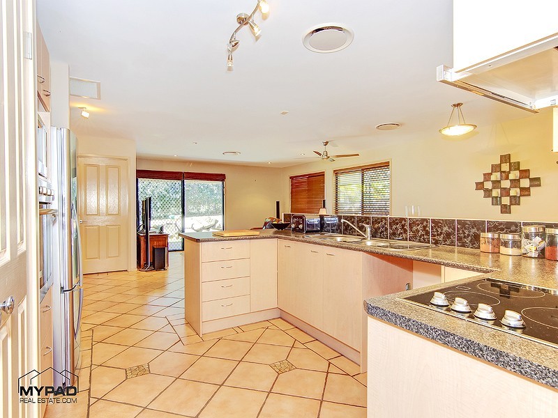 20 Waratah Place, Cedar Vale QLD 4285