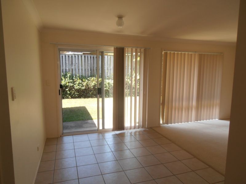 33 Murphy Street corner of Van Wirdum Place, Calamvale QLD 4116