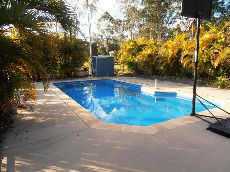 11-13 Windmill Cl, New Beith QLD 4124