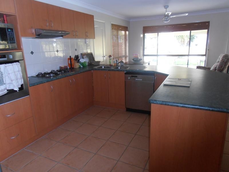 11-13 Windmill Cl, New Beith QLD 4124