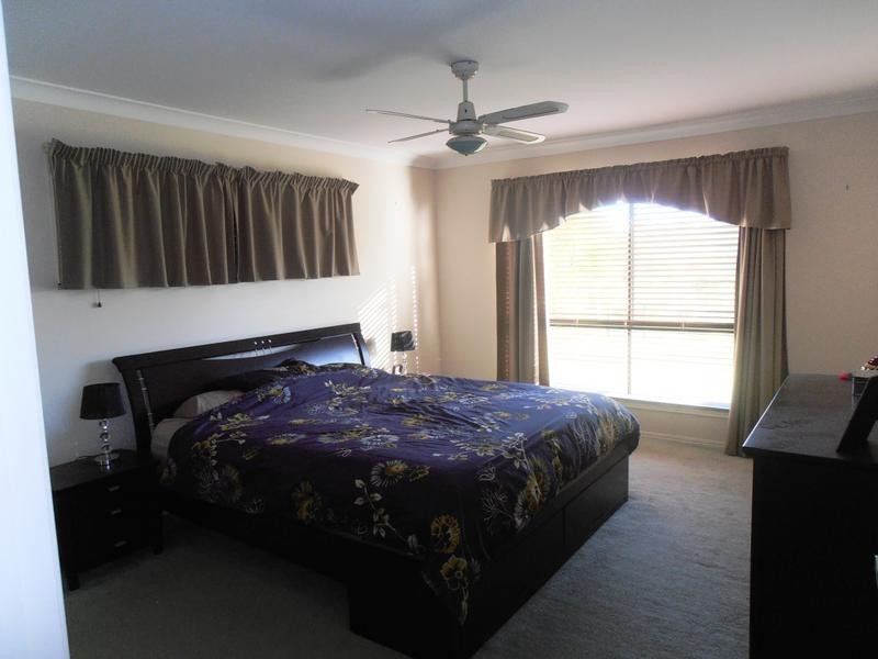 11-13 Windmill Cl, New Beith QLD 4124