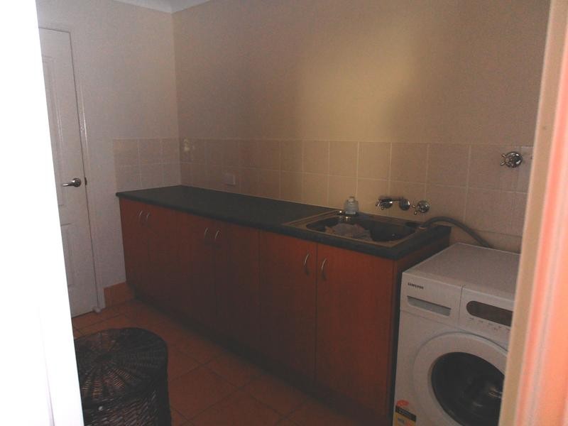 11-13 Windmill Cl, New Beith QLD 4124