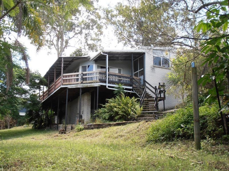 7 Castile Cres, Holmview QLD 4207