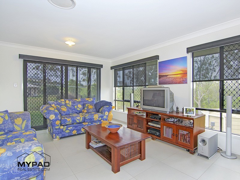 14 Borrowdale Court, Mundoolun QLD 4285