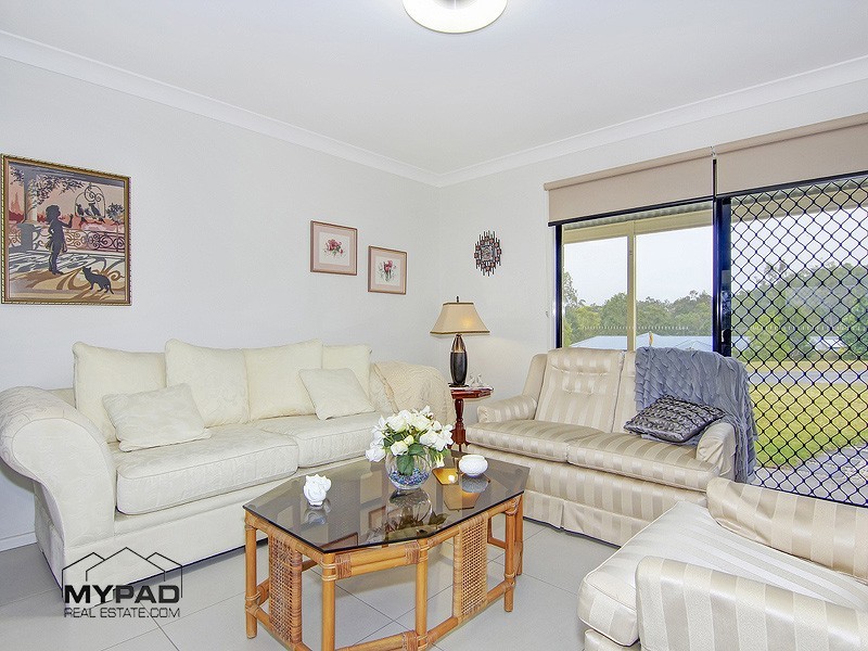 14 Borrowdale Court, Mundoolun QLD 4285
