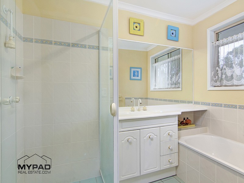 9-11 Orbit Ct, Cedar Vale QLD 4285